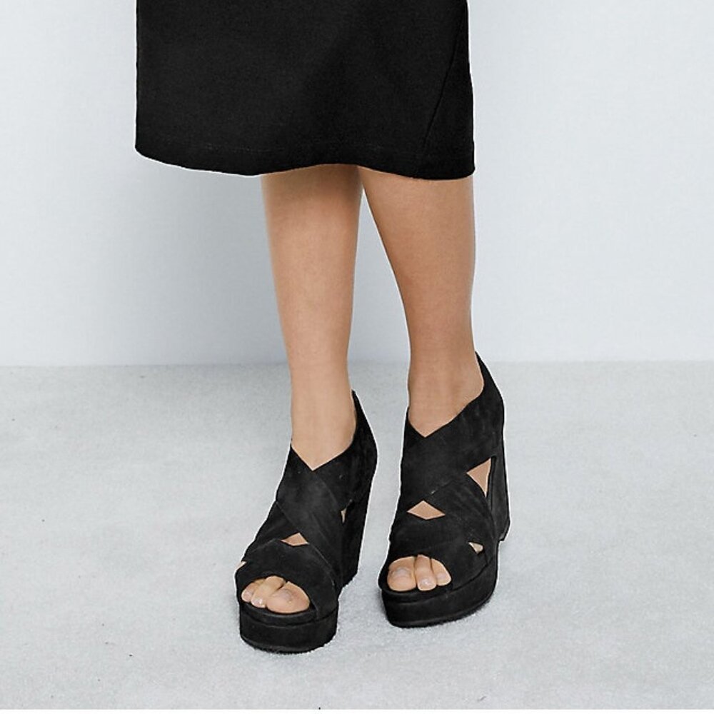 Eileen Fisher ~ Bella Wedge Platform Leather Open Toe Shoes in size 7